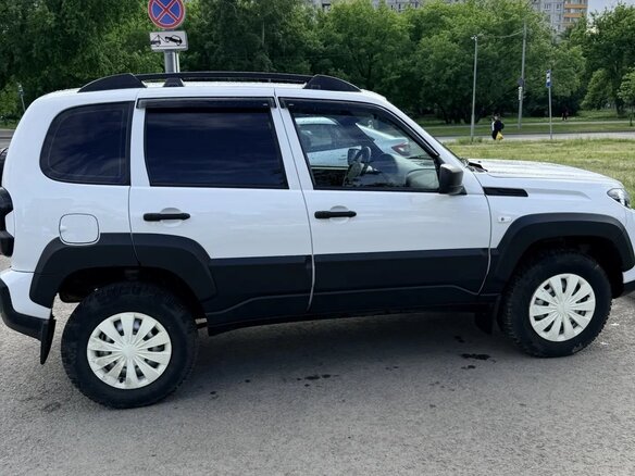 2022 Lada (ВАЗ) Niva Travel I, белый - вид 1
