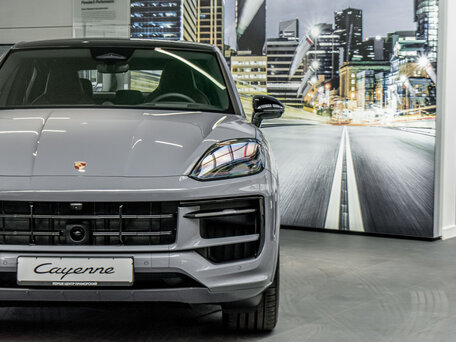 2026 Porsche Cayenne Coupé III Рестайлинг, серый, 22300000 рублей, вид 2