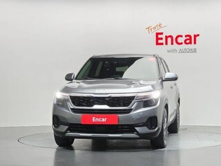 2022 Kia Seltos I, серебристый, 1750000 рублей, вид 3
