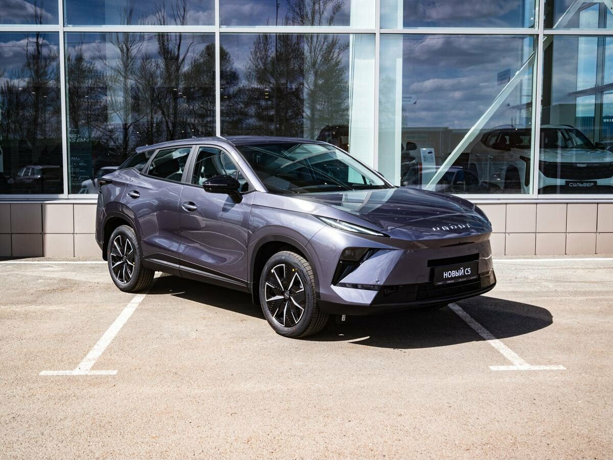 Открыть фотографии: Omoda C5 II
