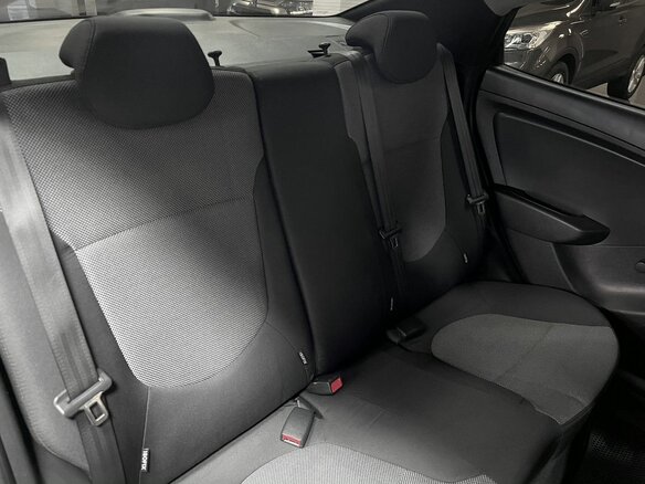 2013 Hyundai Solaris I, чёрный, 690000 рублей - вид 11