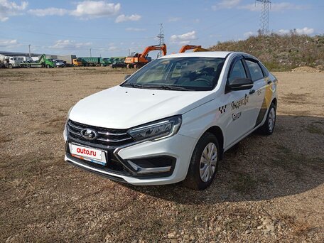 2023 Lada (ВАЗ) Vesta I Рестайлинг (NG), белый, 973750 рублей, вид 2