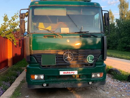 1998 Mercedes-Benz Actros, зелёный, 1300000 рублей, вид 2