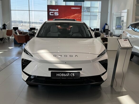 2026 Omoda C5 II, белый - вид 1