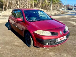 2006 Renault Megane II Рестайлинг, красный, 230000 рублей, вид 1