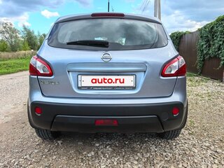 2013 Nissan Qashqai I Рестайлинг, серебристый, 920000 рублей, вид 3