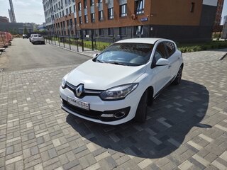 2015 Renault Megane III Рестайлинг 2, белый, 900000 рублей, вид 2