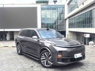 2024 Li Auto (Lixiang) L9 52.3 kWh I Рестайлинг, чёрный, 7369226 рублей, вид 3