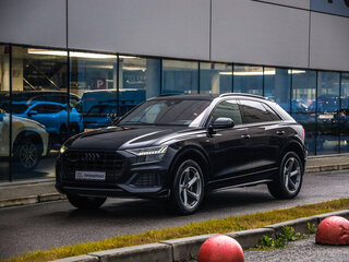2021 Audi Q8 45 TDI I (4M), чёрный, 5344000 рублей, вид 3