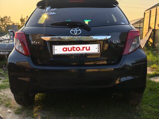 2013 Toyota Vitz III (XP130), чёрный, 800000 рублей, вид 4