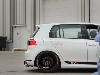 2010 Volkswagen Golf GTI VI, белый, 1400000 рублей, вид 3