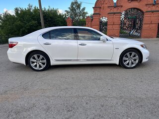 2008 Lexus LS Long 600h L IV, белый, 1850000 рублей, вид 3