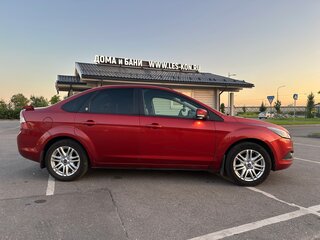 2008 Ford Focus II Рестайлинг, красный, 450000 рублей, вид 4