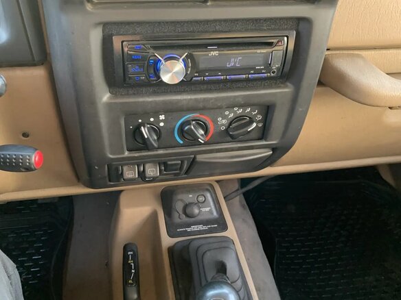 1998 Jeep Wrangler II (TJ), коричневый, 1070000 рублей - вид 8