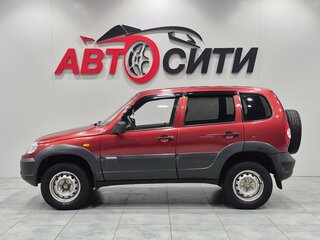 2010 Chevrolet Niva I Рестайлинг, красный, 445000 рублей, вид 4