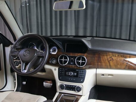 2013 Mercedes-Benz GLK-Класс 300 I (X204) Рестайлинг, белый, 1549000 рублей, вид 5