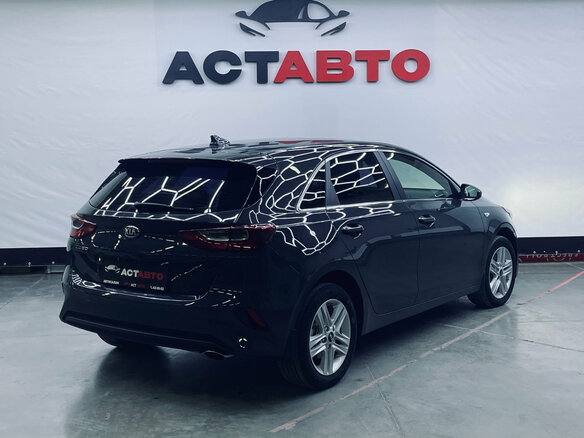 2019 Kia Ceed III, серый, 1640000 рублей - вид 5