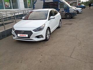 2017 Hyundai Solaris II, белый, 1200000 рублей, вид 1