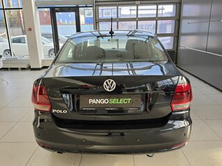 2017 Volkswagen Polo V Рестайлинг, чёрный, 899000 рублей, вид 5