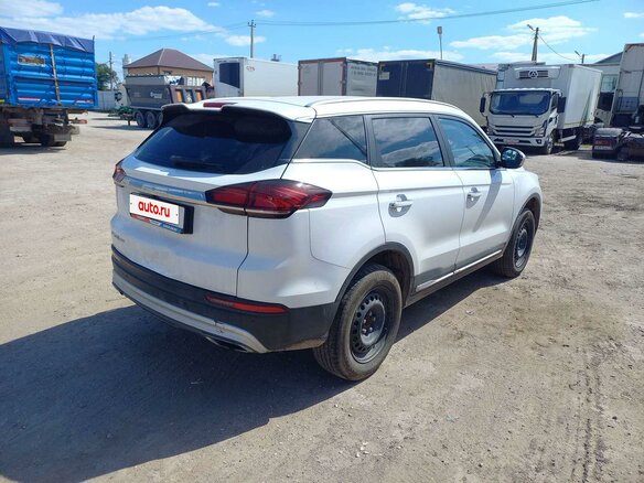 2024 Geely Atlas Pro, белый, 1500000 рублей - вид 2