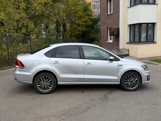 2016 Volkswagen Polo V Рестайлинг, серебристый, 1150000 рублей, вид 5