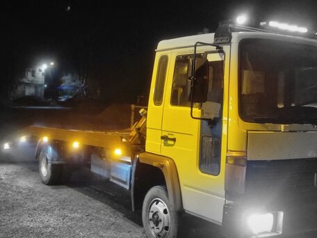 1988 Volvo FL, жёлтый, 750000 рублей, вид 3