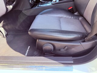 2011 Mercedes-Benz C-Класс 180 BlueEFFICIENCY III (W204) Рестайлинг, белый, 1370000 рублей, вид 4