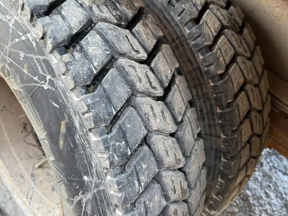 1982 Mitsubishi MF61D, белый, 5200000 рублей - вид 2