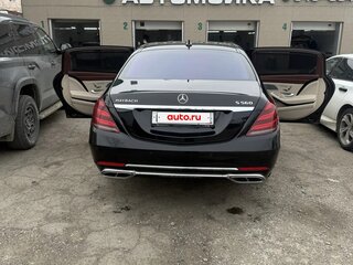2018 Mercedes-Benz Maybach S-Класс 560 I (X222) Рестайлинг, чёрный, 12600000 рублей, вид 3
