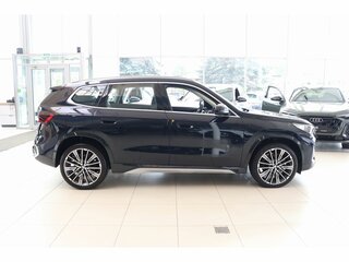 2025 BMW X1 Long 25Li xDrive III (U11/U12), чёрный, 6040000 рублей, вид 4