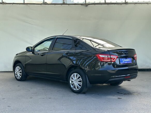 2015 Lada (ВАЗ) Vesta I, чёрный, 720000 рублей - вид 4