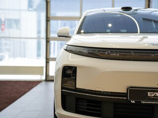 2025 Li Auto (Lixiang) L7 52.3 kWh I Рестайлинг, белый, 9219000 рублей, вид 4