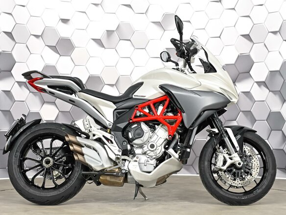 2018 MV Agusta Turismo Veloce 800, белый - вид 2