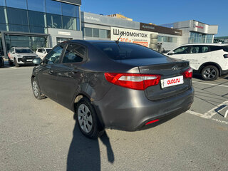 2012 Kia Rio 4-speed III, серый, 795000 рублей, вид 4