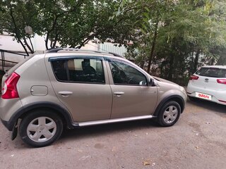 2012 Renault Sandero Stepway I, бежевый, 700000 рублей, вид 2