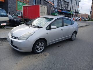 2011 Toyota Prius JDM II Рестайлинг (XW20), серебристый, 750000 рублей, вид 3