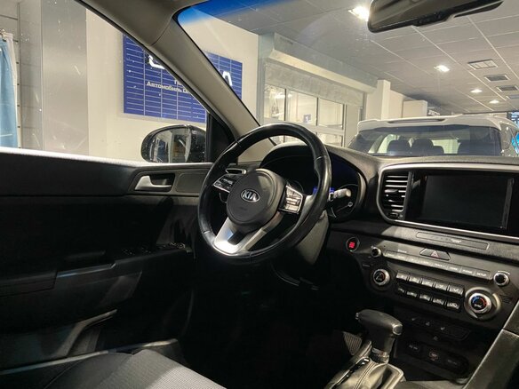 2019 Kia Sportage IV Рестайлинг, серый, 2100000 рублей - вид 9