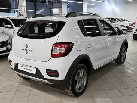 2019 Renault Sandero Stepway II Рестайлинг, белый, 1133000 рублей, вид 3