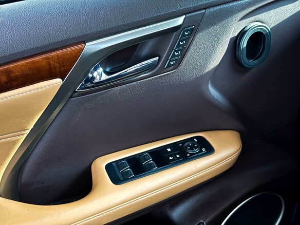 2017 Lexus RX 200t IV, чёрный, 4000000 рублей - вид 38