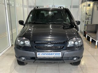 2017 Chevrolet Niva I Рестайлинг, синий, 744000 рублей, вид 2