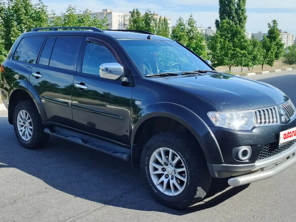2012 Mitsubishi Pajero Sport II, чёрный