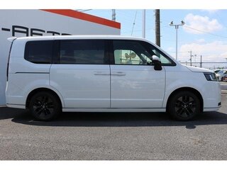 2023 Honda Stepwgn Spada VI, белый, 2145000 рублей, вид 4