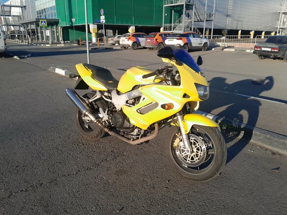 1999 Honda VTR 1000, жёлтый - вид 5