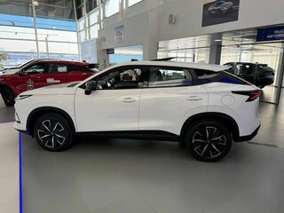 2026 Omoda C5 II, чёрный, 2779000 рублей, вид 4