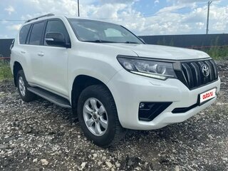 2021 Toyota Land Cruiser Prado 150 Series Рестайлинг 3, белый, 7500000 рублей, вид 3