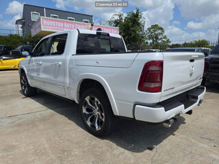 2025 Ram 1500 Crew Cab eTorque V Рестайлинг, серебристый, 8700000 рублей, вид 2