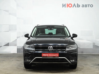 2019 Volkswagen Tiguan II, чёрный, 2250000 рублей, вид 2
