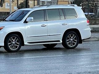 2013 Lexus LX 570 III Рестайлинг, белый, 4100000 рублей, вид 4