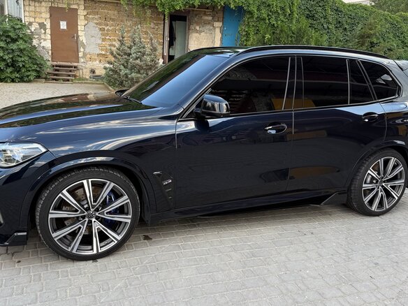 2019 BMW X5 M50d IV (G05/G18), чёрный, 8250000 рублей - вид 12