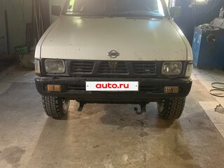 1996 Nissan Navara (Frontier) I (D21), белый, 620000 рублей, вид 2